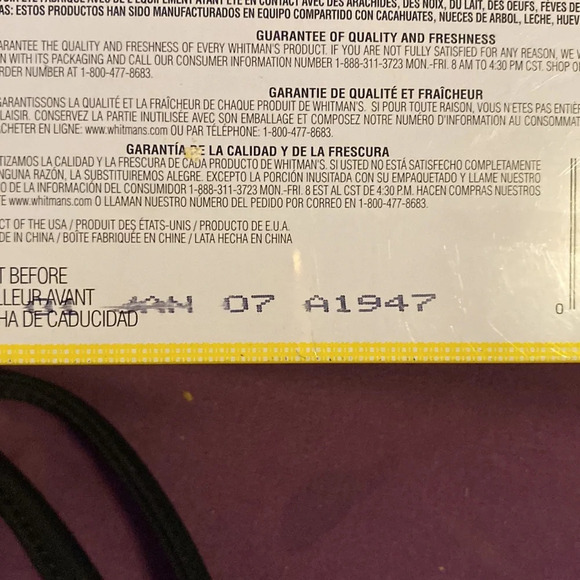 1947 Vintage Whitman's Sampler Tin Hinged Box - Picture 12 of 14